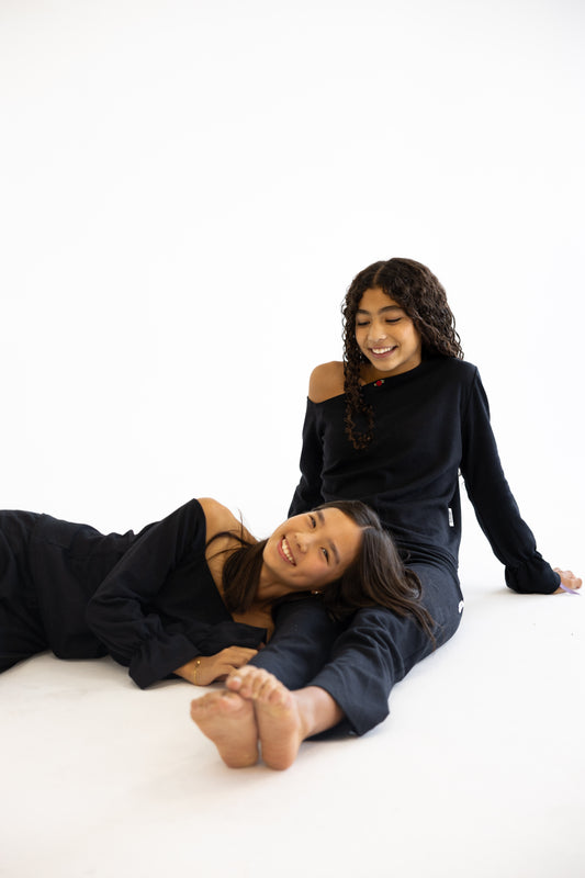 Cozy Rebel- Conjunto Preto com Calças e Camisola